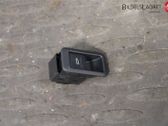 Bouton interrupteur ouverture du coffre