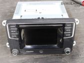Radio / CD-Player / DVD-Player / Navigation
