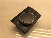 Radio / CD-Player / DVD-Player / Navigation