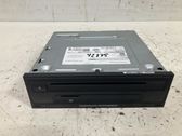 Radio / CD-Player / DVD-Player / Navigation