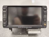 Radio / CD-Player / DVD-Player / Navigation