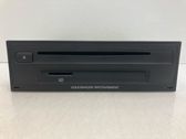 Radio / CD-Player / DVD-Player / Navigation