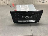 Radio / CD-Player / DVD-Player / Navigation