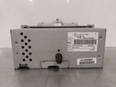 Radio / CD-Player / DVD-Player / Navigation