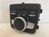 Radio / CD-Player / DVD-Player / Navigation