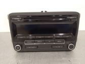 Radio / CD-Player / DVD-Player / Navigation