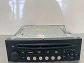 Radio / CD-Player / DVD-Player / Navigation