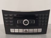 Radio / CD-Player / DVD-Player / Navigation