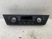 Console centrale, commande chauffage/clim