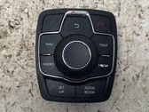 Radio / CD-Player / DVD-Player / Navigation