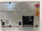 Radio / CD-Player / DVD-Player / Navigation