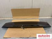 Tailgate/trunk spoiler