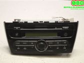 Radio / CD-Player / DVD-Player / Navigation