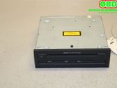 Radio / CD-Player / DVD-Player / Navigation