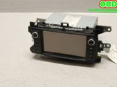 Radio / CD-Player / DVD-Player / Navigation