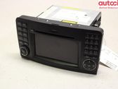 Radio / CD-Player / DVD-Player / Navigation