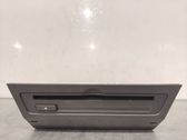 Radio/CD/DVD/GPS head unit
