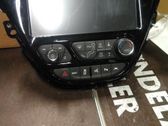 Radio / CD-Player / DVD-Player / Navigation