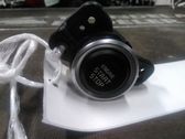 Bouton poussoir de démarrage du moteur