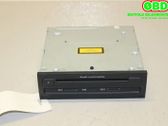 Radio / CD-Player / DVD-Player / Navigation
