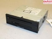Radio / CD-Player / DVD-Player / Navigation