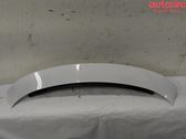 Tailgate/trunk spoiler