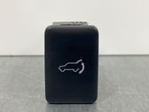 Tailgate opening switch