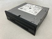 Radio / CD-Player / DVD-Player / Navigation
