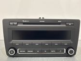 Radio/CD/DVD/GPS head unit