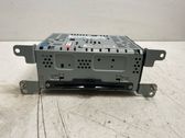 Radio / CD-Player / DVD-Player / Navigation