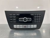 Radio / CD-Player / DVD-Player / Navigation