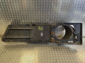 Headlight/headlamp mounting bracket