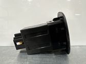 Tailgate opening switch