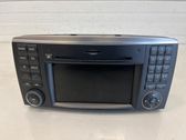 Radio / CD-Player / DVD-Player / Navigation