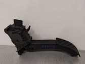 Accelerator throttle pedal