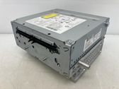 Radio / CD-Player / DVD-Player / Navigation