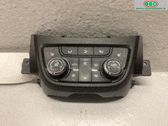 Console centrale, commande chauffage/clim