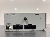 Radio / CD-Player / DVD-Player / Navigation