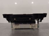 Radio / CD-Player / DVD-Player / Navigation