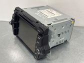 Radio / CD-Player / DVD-Player / Navigation