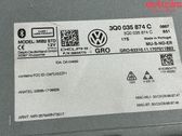 Radio / CD-Player / DVD-Player / Navigation