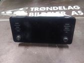 Radio / CD-Player / DVD-Player / Navigation