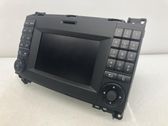Radio / CD-Player / DVD-Player / Navigation