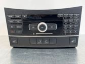 Radio / CD-Player / DVD-Player / Navigation