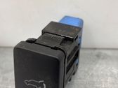 Tailgate opening switch
