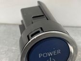Bouton poussoir de démarrage du moteur