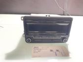 Radio / CD-Player / DVD-Player / Navigation