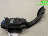 Accelerator throttle pedal