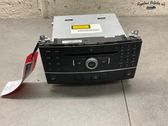 Radio / CD-Player / DVD-Player / Navigation