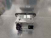 Radio / CD-Player / DVD-Player / Navigation